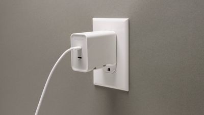 Mophie ra mắt dòng sạc GaN Speedport: đa dạng công suất từ 20W đến 140W, giá từ 15 USD