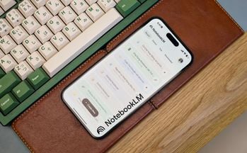 NotebookLM trên iPhone làm được gì?