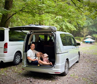 Ở Nhật gì cũng đắt hơn VN, chỉ mỗi oto là rẻ. Giá tầm con SH ở VN đã có mini van full option,...