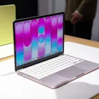 Anh em đừng chê MacBook Neo, nó dành cho con cháu của anh em mà