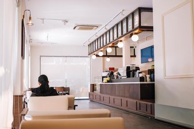 The coffee house nay khác quá, classic hơn, không gian và nhạc đồng bộ tạo cảm giác nhẹ nhàng,...