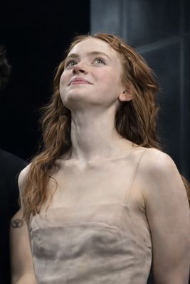 hình này đẹp quá, không biết chụp bằng iphone 17 promax hay xiaomi 17 ultra hay samsung s26 ultra...