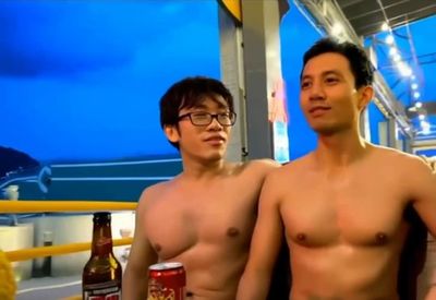 Tối nay 20/04 Mong anh đừng phản bội em.