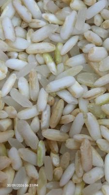 Đen đen bẩn bẩn như gạo cho lợn. Đố ae đoán tên gạo
