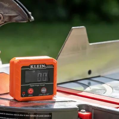 Máy đo góc và thước thủy điện tử KLEIN TOOLS 935DAG