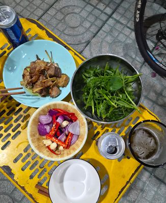 Sườn bò chiên sả.