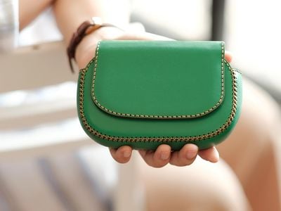 Ví Xuka không thấy cuhiep hay chị Sen xài để review