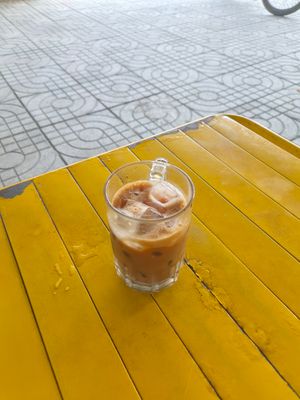 Cà phê thôi anh em.
