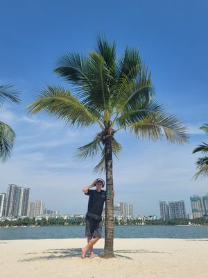 Nắng quá, chụp vội tấm ảnh rồi về ☺️