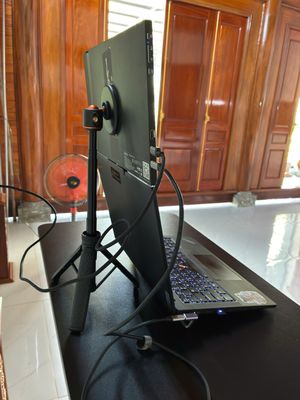 Tìm mãi mới đc cái chân đế ưng ý cho set up di động hai màn hình trên dưới