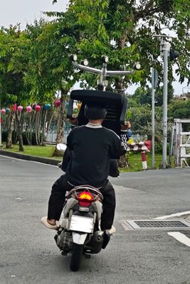 Còn cách nào khác để chở cái ghế xoay này ko ae :))