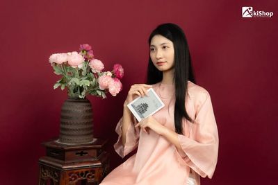 Mua máy đọc sách tặng bản thân sau một năm làm việc vất vả - Phần thưởng xứng đáng