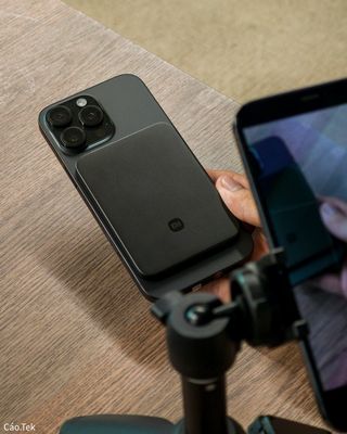 Mình đang test pin dự phòng siêu mỏng Xiaomi UltraThin Magnetic Power Bank 5000 15W