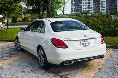 Mercedes_C250 Exclusive_Xe.tinhte.vn-7607.jpg