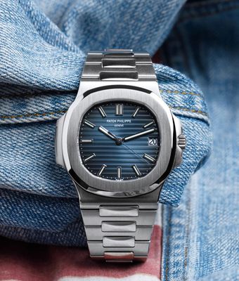HERO-Patek-Philippe-5711-1A-001-Jumbo-Nautilus-735x865.jpg