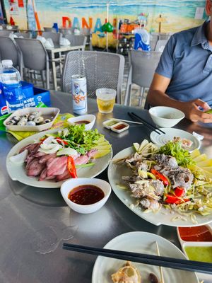 Mời mấy bác hải sản Đà Nẵng