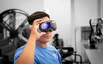 Vẫn nhớ cảm giác phê khi xem phim trên Vision Pro