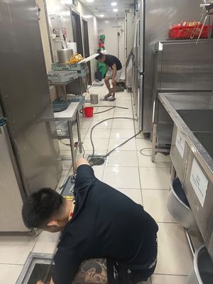 THÔNG TẮC BỒN CẦU TẠI VINH – XỬ LÝ NHANH 24/7
