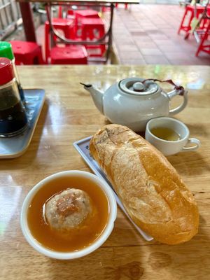 Bắt chước Idol ăn Bánh mì xíu mại, thân mời a/e