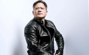 Jensen Huang: "Ông chú" với chiếc áo da, và canh bạc tạo ra tập đoàn nghìn tỷ Đô