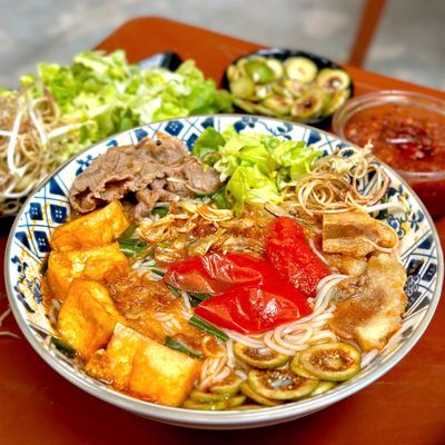 Ăn sáng thứ 3 tràn đầy năng lượng!? :D