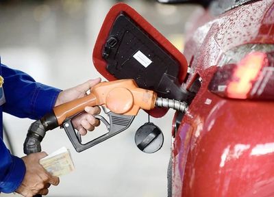 Bộ Công Thương gợi ý làm việc từ xa, hạn chế đi xe cá nhân để tiết kiệm xăng dầu