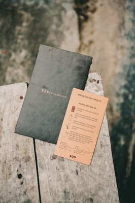 Khách em đem thú cưng đi chơi và chụp hình! Khách chụp đẹp quá nên em xin phép đăng lại ...