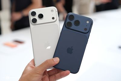 Các bác nghĩ sao nếu Iphone 18 Pro mà không có Camera biến thiên thì mua bản 17 Pro cho kinh tế...