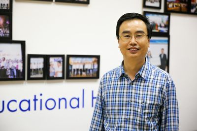 Giáo sư tài chính bị rút 12 bài báo khỏi các tạp chí do chính mình biên tập