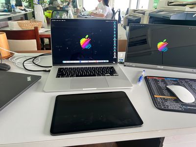 nhặt được cái màn hình rời, cũng hữu ích ra trò :))